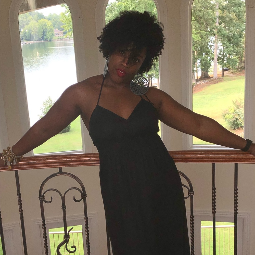 Meet your Posher, Mikasha